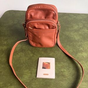 Vintage Coach Leather crossbody camera bag
